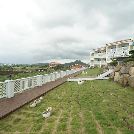 Jeju The Ocean Hill Pension Σεογκουίπο Εξωτερικό φωτογραφία