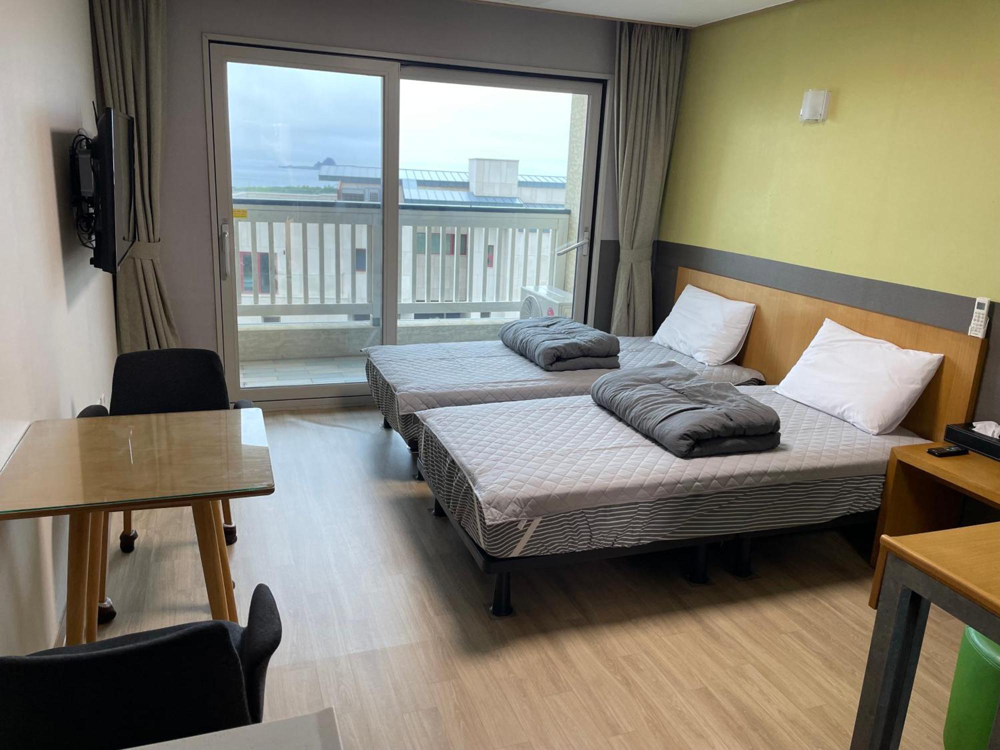 Jeju The Ocean Hill Pension Σεογκουίπο Εξωτερικό φωτογραφία