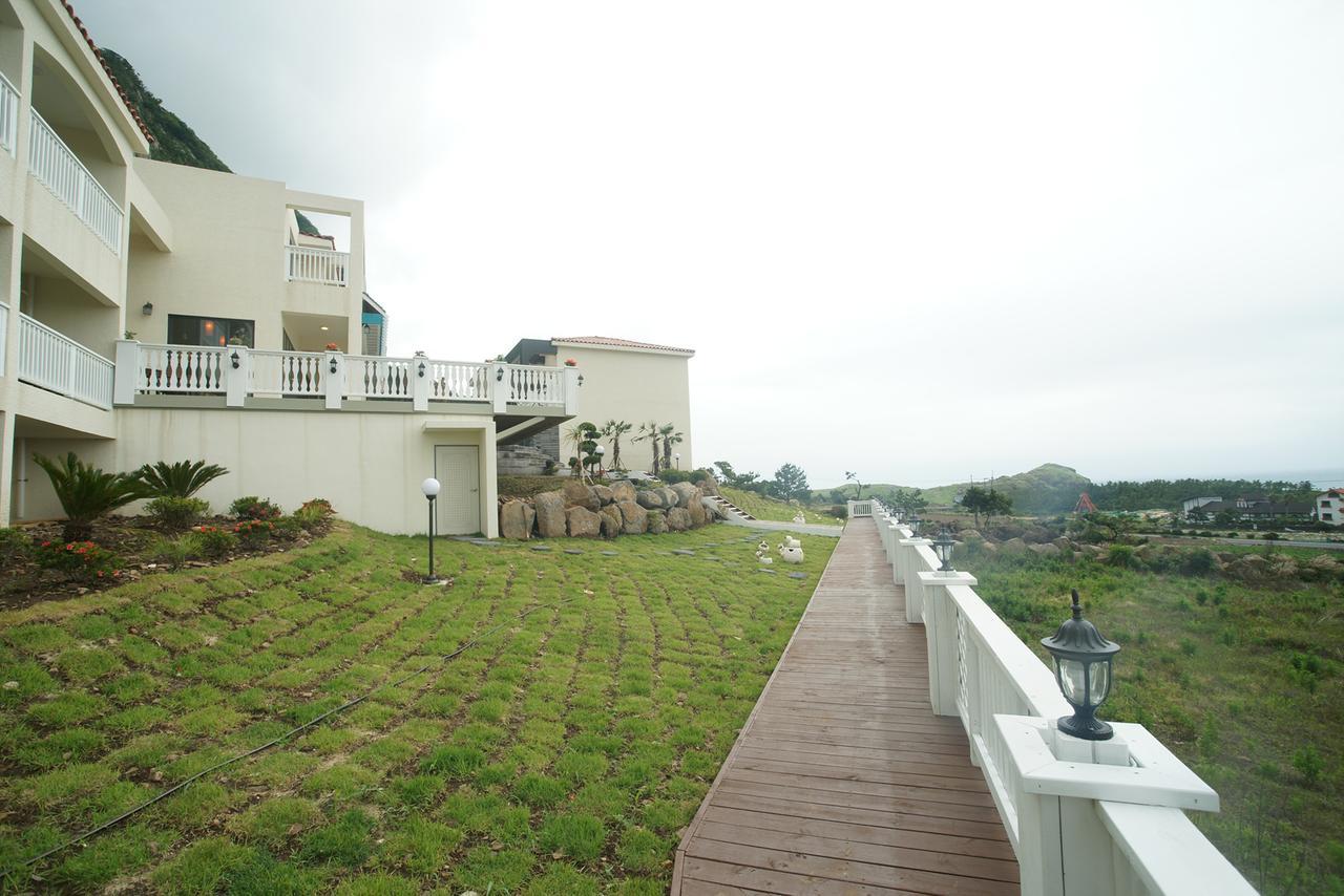 Jeju The Ocean Hill Pension Σεογκουίπο Εξωτερικό φωτογραφία